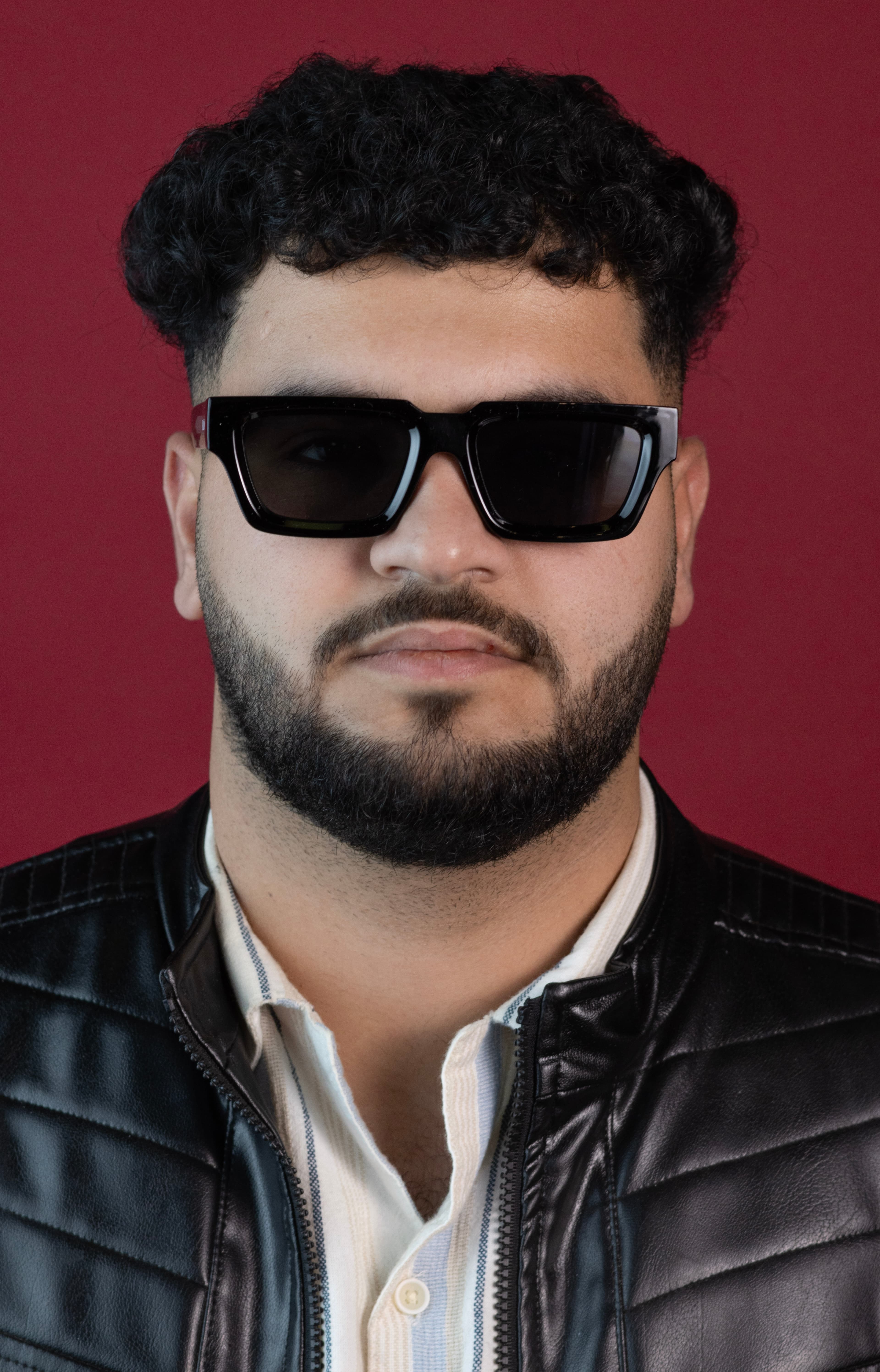VÉLLÁNO BLACK | هيبة الأسود الفاخر 🕶️